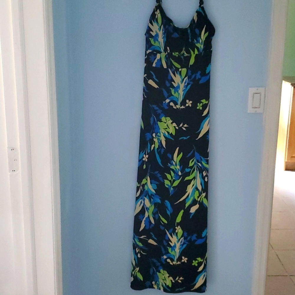 🦋Essentials Maxi Dress Size M